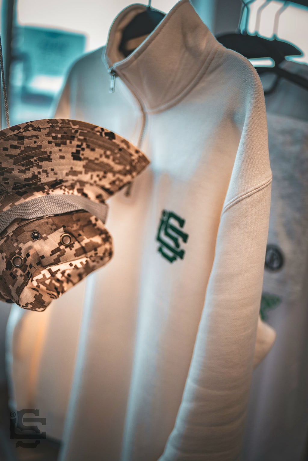 Circles Boonie Bucket