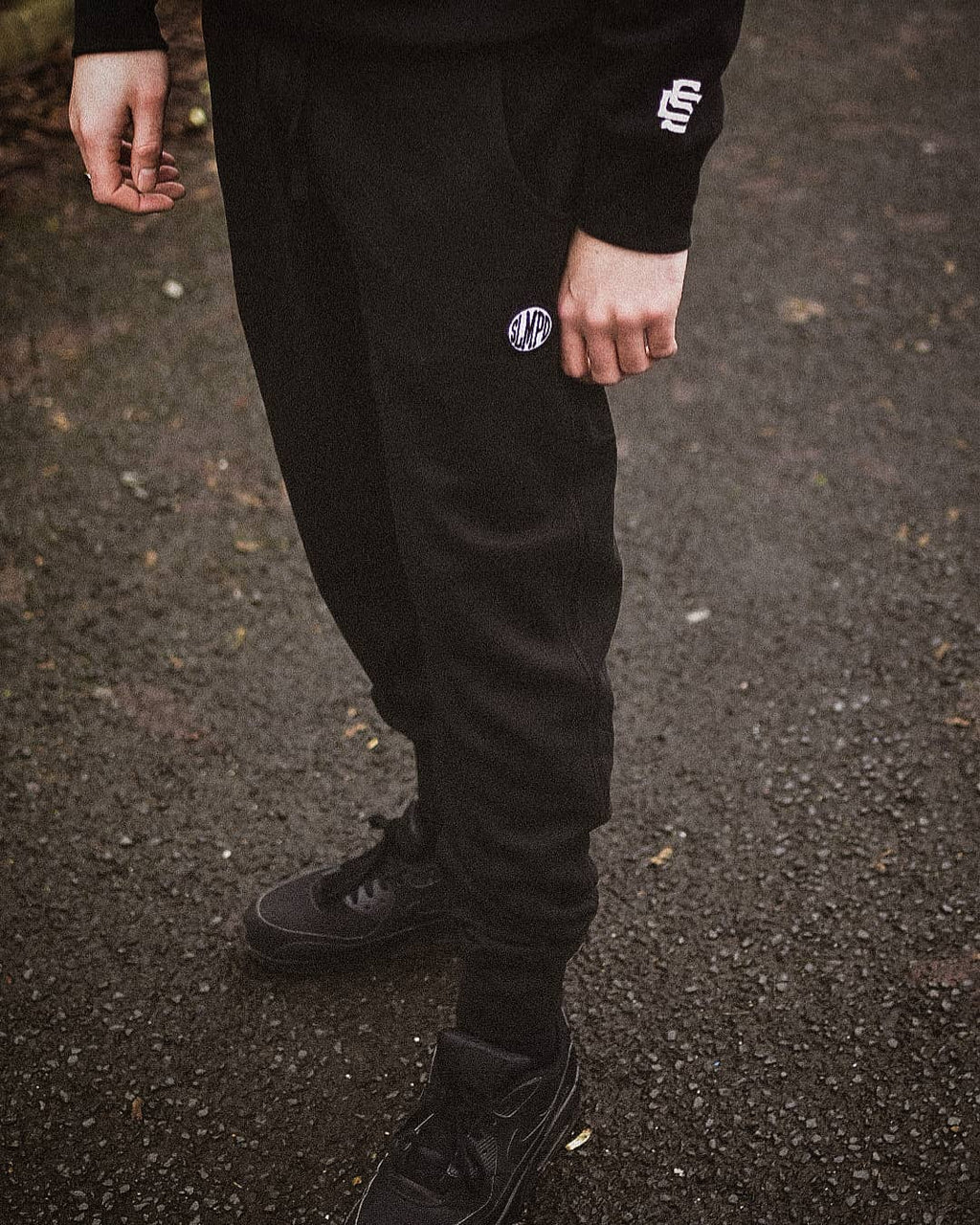 Circles Joggers 2.0 [BLACK]